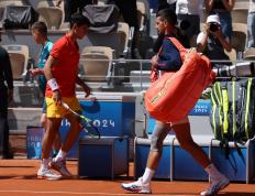 NG体育-包含德约科维奇爆冷击败曼联，高光表现引爆全场！的词条