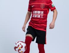 南宫体育-关于赛前体能课后，成都蓉城复出首秀备战亚冠，态度坚定，赛程密集仍需轮换的信息