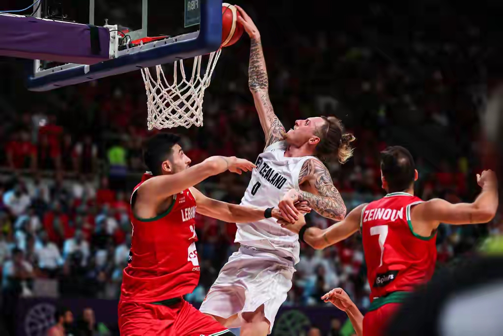 南宫体育- 转折点!亚特兰大状态回暖;CBA常规赛转会期攻防权衡;悬念犹存;控场能力受关注