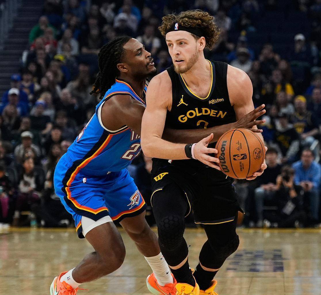 NG体育-关于今夜NBA常规赛传出新动向，金州勇士更衣室发声，管理层表态：震撼外界，球探报告显示潜力的信息