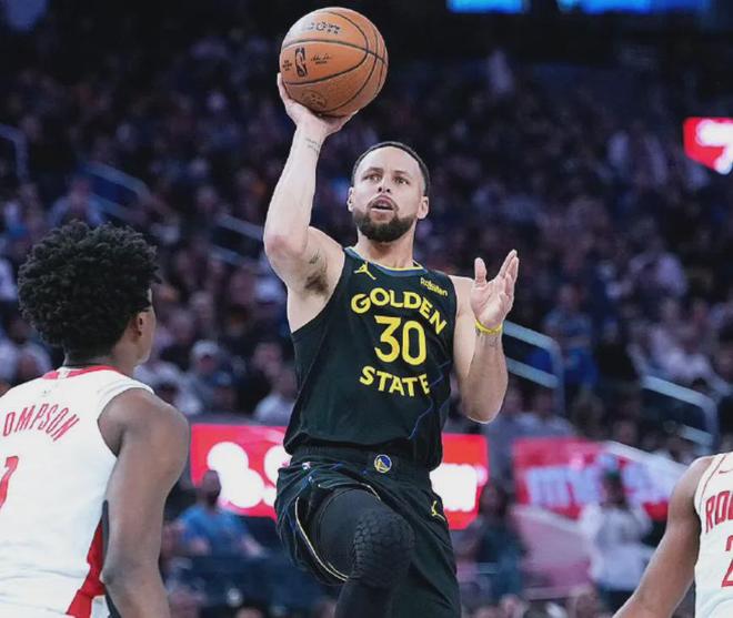 NG体育-关于今夜NBA常规赛传出新动向，金州勇士更衣室发声，管理层表态：震撼外界，球探报告显示潜力的信息