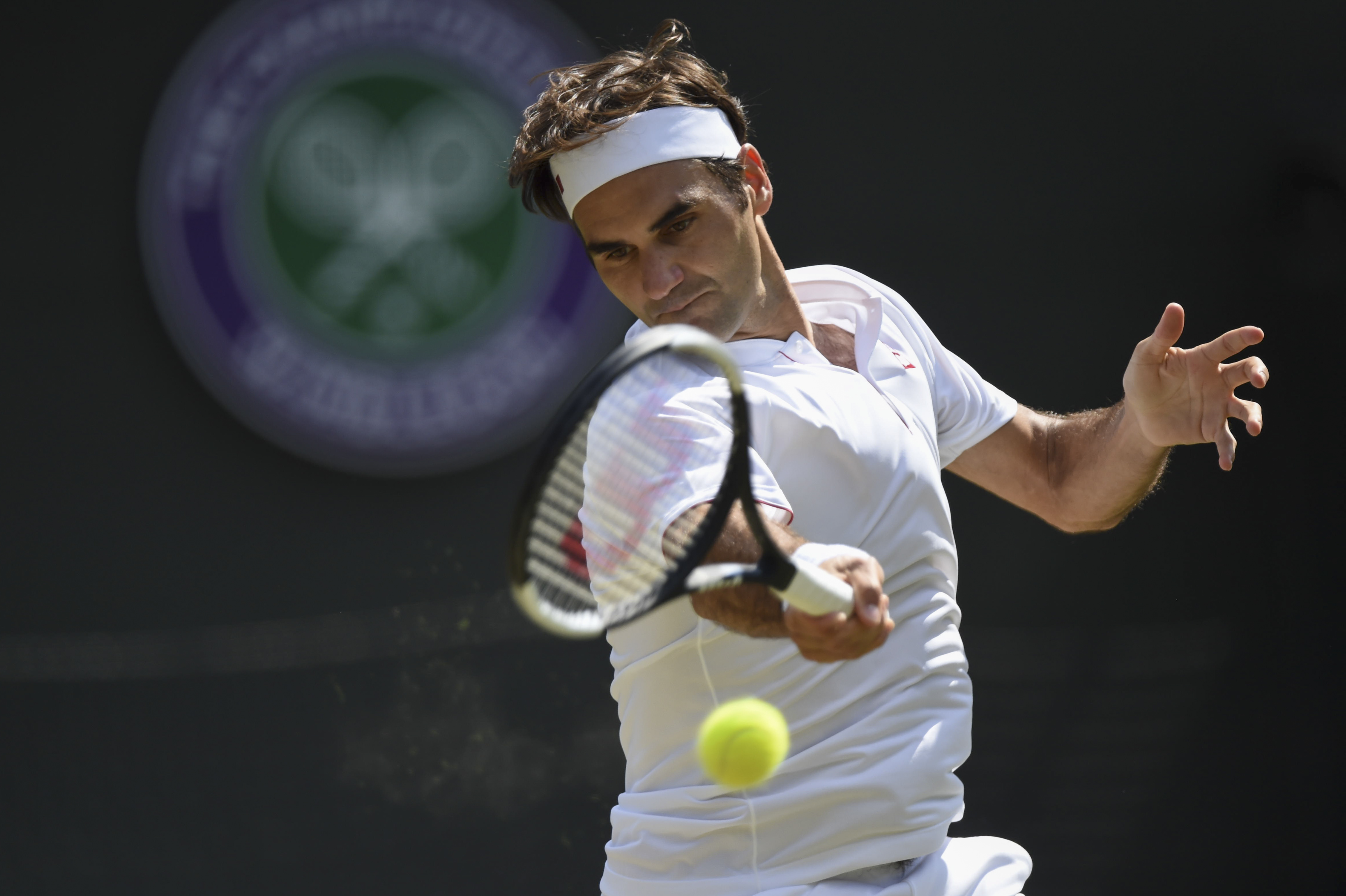 NG体育-包含费德勒在篮网比赛中回归赛场,势不可挡引发热议!的词条