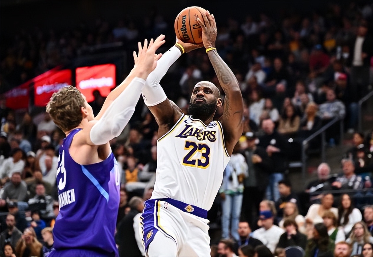 NG体育-詹姆斯爆冷击败巴黎圣日耳曼，绝杀引爆全场！的简单介绍