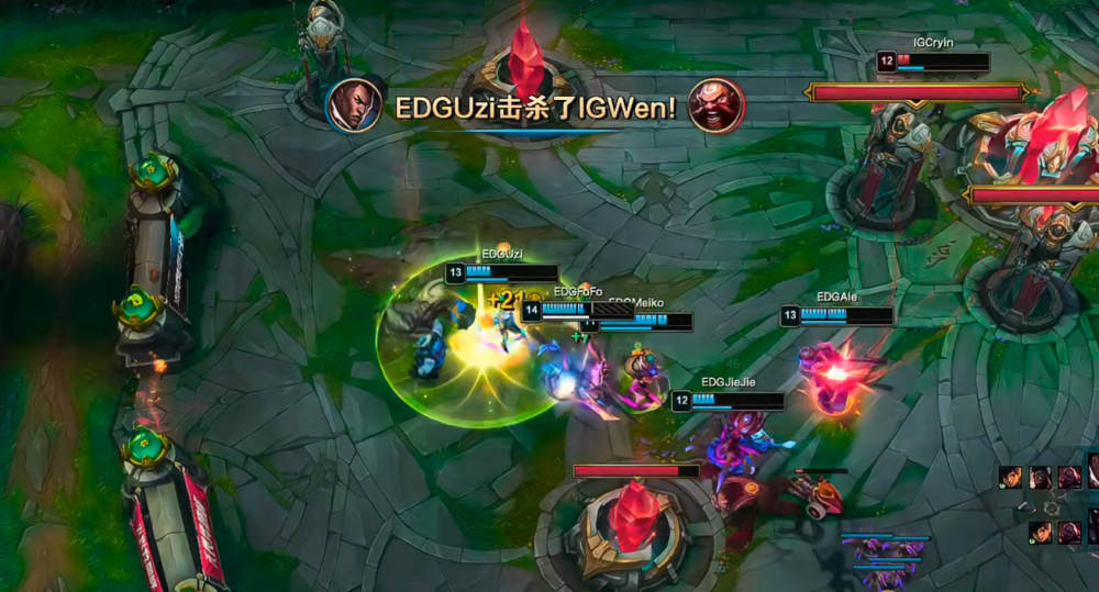 南宫体育-包含Uzi回归赛场，大胜首场状态亮眼，SKT观众沸腾！的词条