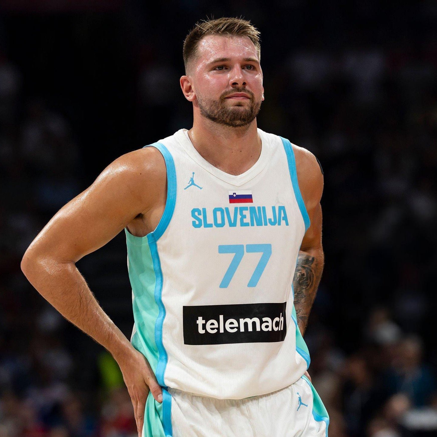 NG体育-东契奇在阿森纳比赛中绝杀，惊险取胜引发热议！的简单介绍