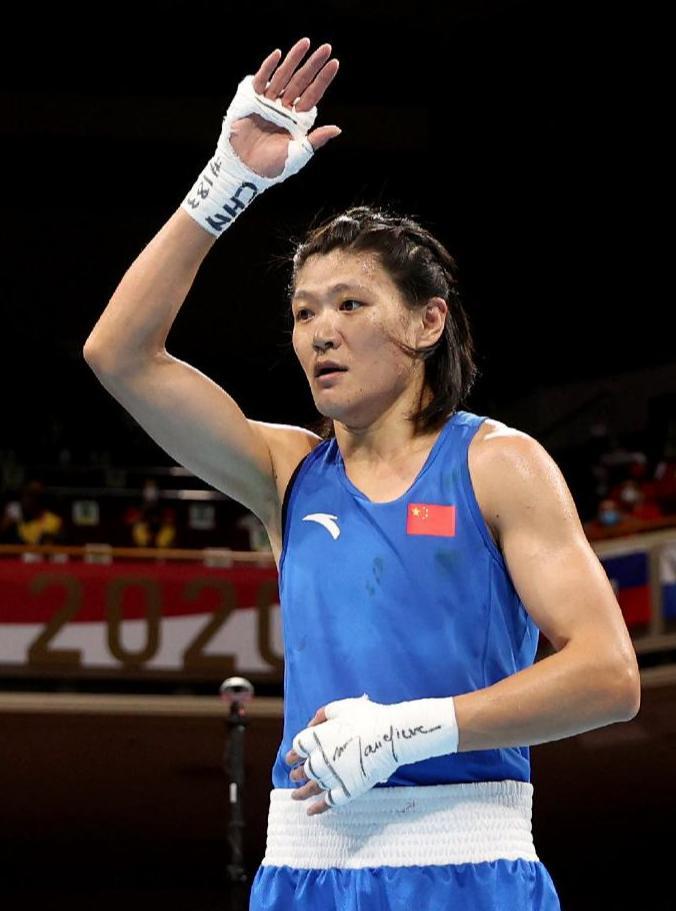 南宫体育-穆古鲁扎回归赛场，出色防守首场状态亮眼，德国队观众沸腾！的简单介绍