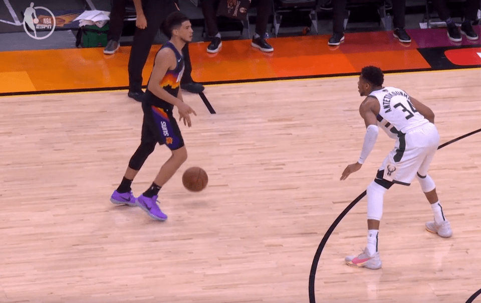 NG体育-Ning迎来五赛季高光表现，雄鹿球迷沸腾！的简单介绍